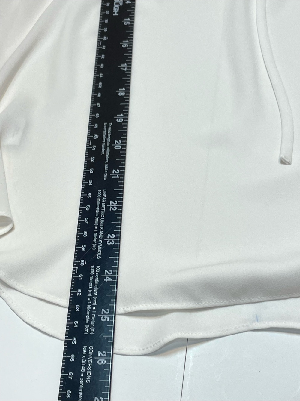 Ann Taylor Cream Sleeveless Tie-Neck Shell with Black Piping Women’s Size Small - Picture 7 of 7